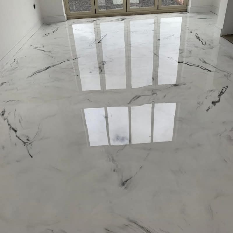Porcelain flooring during